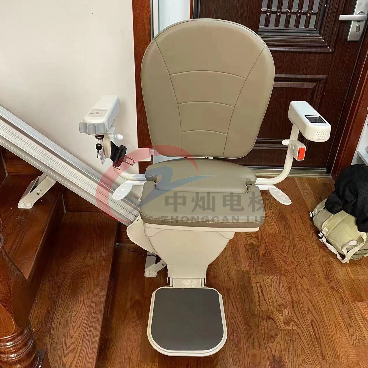 The Elderly Use Electric Stair Chair Lift for Home